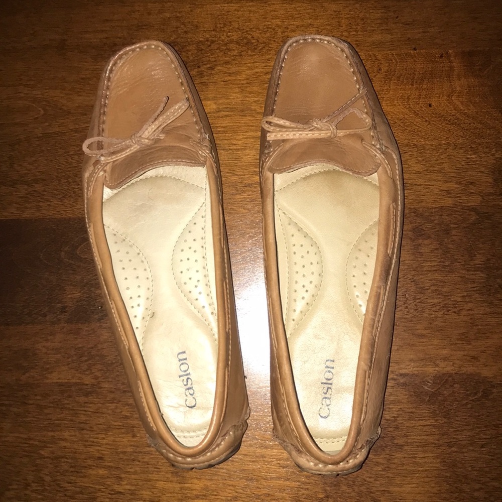 Super cute Caslon flats!